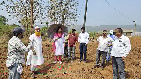 Ladvali villagers protest slow road work
