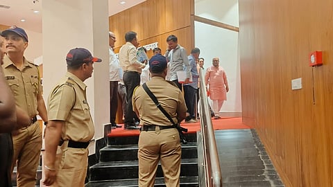 Jalgaon DPDC Meeting