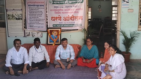 Agriculture Assistants Strike in Vengurla