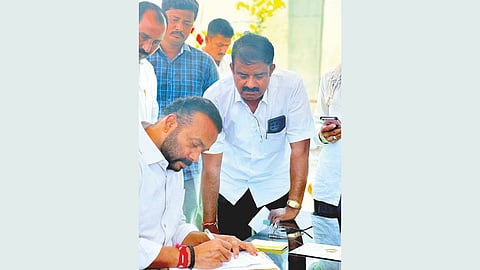 Teachers issues Maharashtra