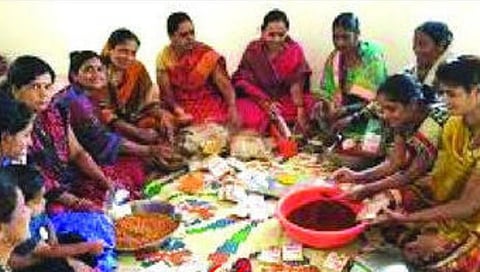 ठाणे जिल्ह्यातील महिला उद्योग चळवळीला आर्थिक आधार