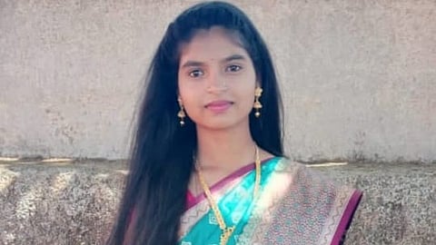 Pune snakebite incident |