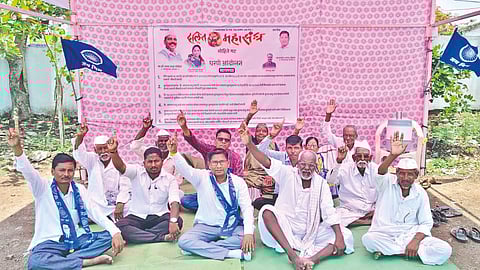 Bogus land deed protest