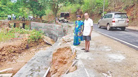 Poor road construction Asgani