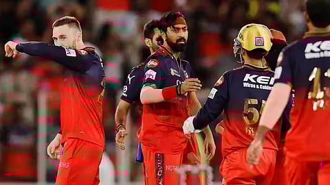 RCB IPL Champions : RCBने 18 वर्षांनंतर IPL ट्रॉफीवर नाव कोरले, कोहलीच्या ‘विराट’ स्वप्नपूर्तीने चाहते भावूक