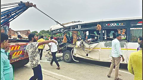 Solapur Accident News |