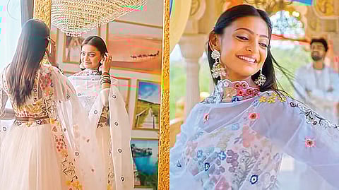 viral-girl-monalisa-debuts-in-music-album-song-sadgi-released