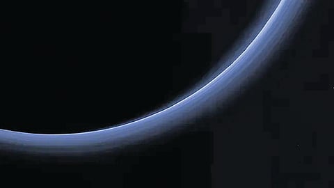 pluto-hazy-atmosphere-controls-its-weather