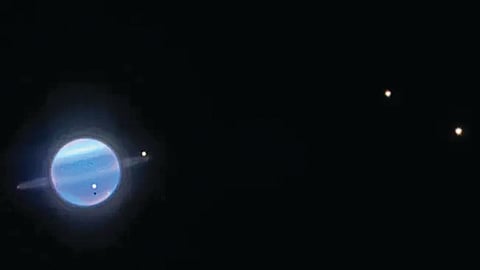 mystery-of-dark-side-of-uranus-moons-uncovered