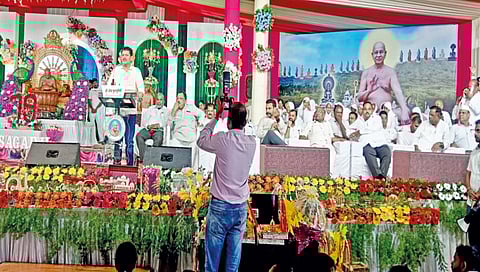 kunthusagar-maharaj-79th-birth-anniversary-celebration-event