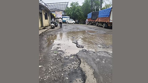 Vasai Virar pothole problem