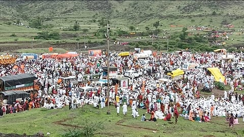 Dnyaneshwar Maharaj Palkhi in Daundaj