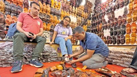 kolhapuri-tradition-turns-into-brand-making-mark-in-global-market