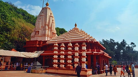 Ganpatipule Temple Dress Code