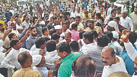 Dharavi slum protest