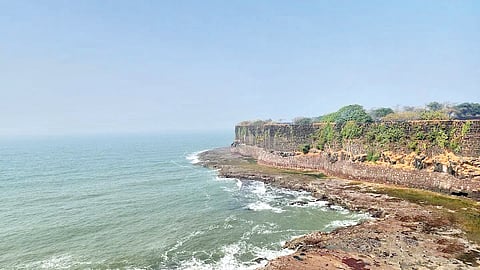 Suvarnadurg Fort Dapoli