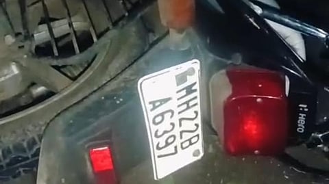 Tadkals Singnapur road motorcycle Accident