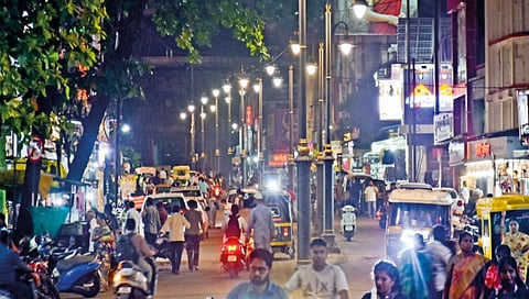 bhausingji-road-to-be-citys-first-no-hawkers-zone