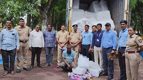 Kini toll naka Gutkha Seized