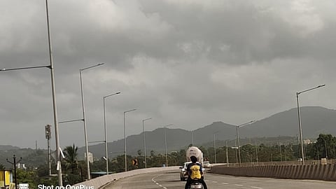 Street lights off due to unpaid bill