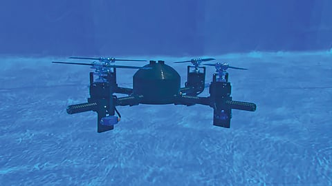 students-create-hybrid-drone-that-dives-from-air-to-water
