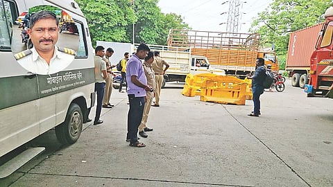 Road accident traffic police death