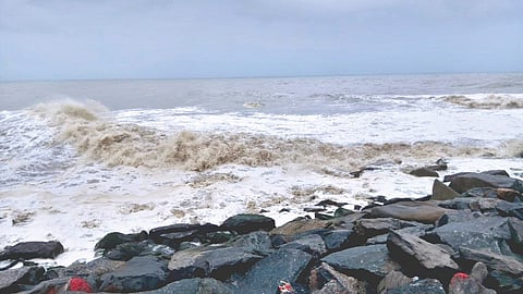 Heavy Rainfall Sea Warning