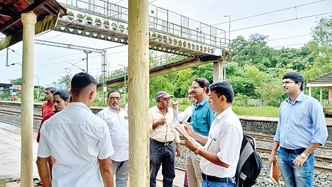 Express Train Halt Demand