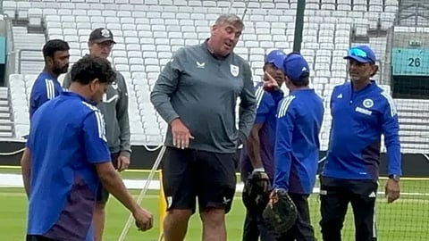 team india coach gautam gambhir fights with oval pitch curator before 5th Test watch video