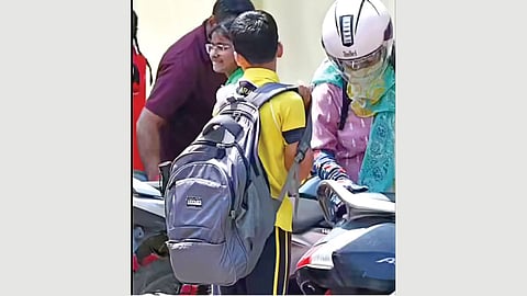 School bag weight issue