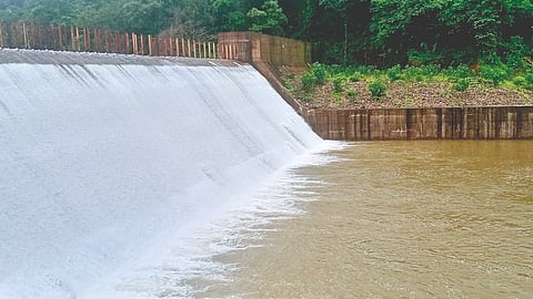 Kaljondi dam |