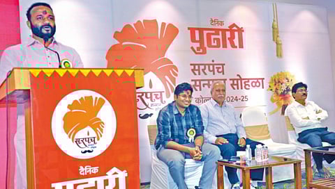 no-gram-panchayat-without-building-says-jaykumar-gore