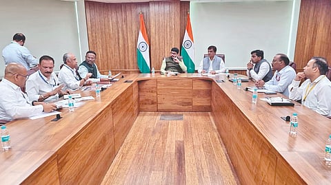 Kolhapur-Delhi Flight