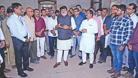 minister-samant-assures-quality-construction-of-sangeetsurya-keshavrao-bhosale-theatre