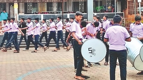 Independence Day preparations |