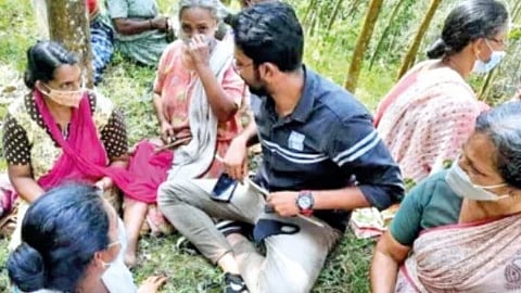 Kerala is the first 'digitally literate' state in the country