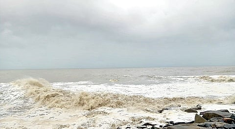 Vengurla Port Sea Warning