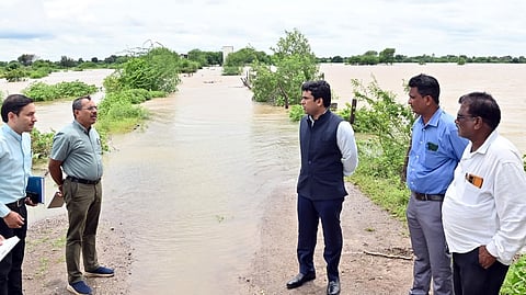 Flood Inspection Chandrapur
