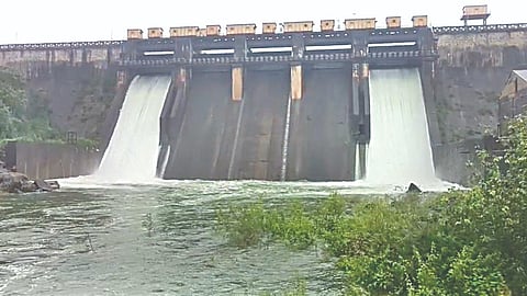 Discharge from Karanjavan dam at a speed of 700 cusecs