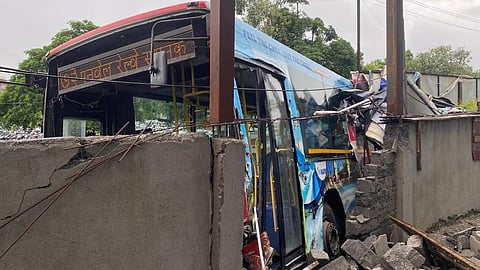 Panvel bus Accident