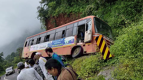 Varandh ghat ST bus crash