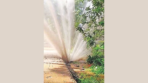 Mumbai sewage leak