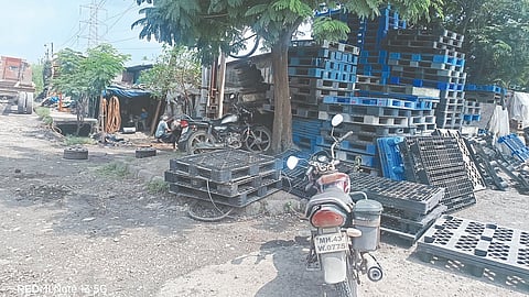 illegal occupation footpath