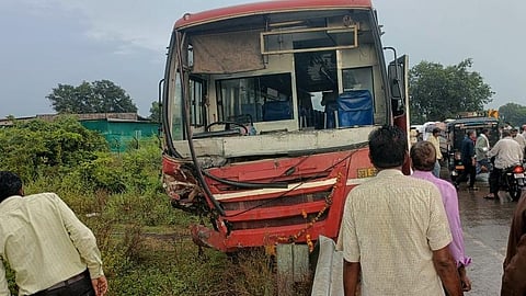 Amaravati Accident: परतवाडा-अंजनगाव मार्गावर भीषण अपघात; दोन ठार, आठ जखमी