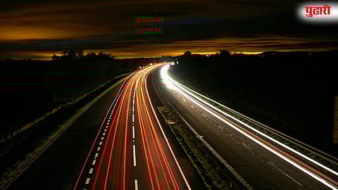 कासारवाडी ते दापोडी रेल्वे मार्गाजवळ 18 मीटर रस्ता