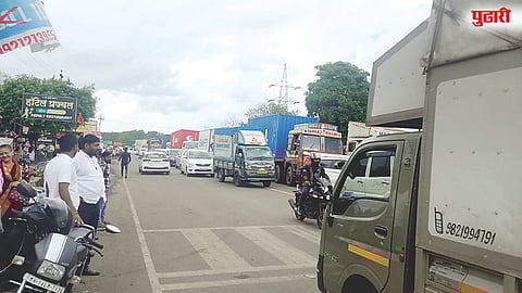 दिवाळीच्या सुट्यांमुळे मुंबई-पुणे महामार्गावर वाहतूक कोंडी