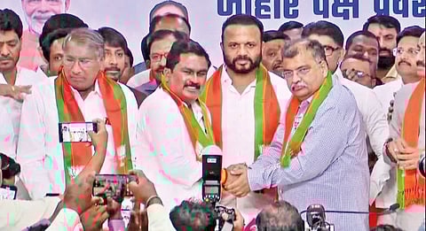 Solapur Politics: अनगरकरांसह माढ्याच्या शिंदेंचा भाजपमध्ये प्रवेश