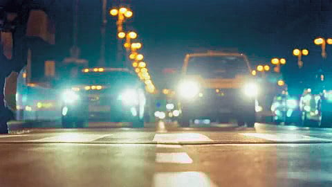 Use of Dangerously Headlights continues despite Supreme Court ban