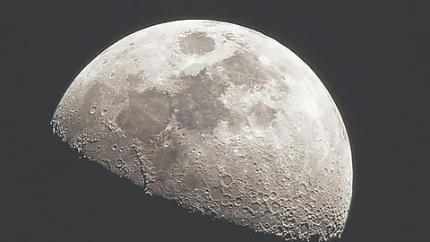 Moon Science Discovery