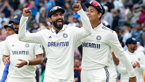 Ravindra Jadeja : २ बळी घेताच रवींद्र जडेजा रचणार इतिहास! ३४ हजारहून अधिक धावा करणाऱ्या दिग्गजाला टाकणार मागे